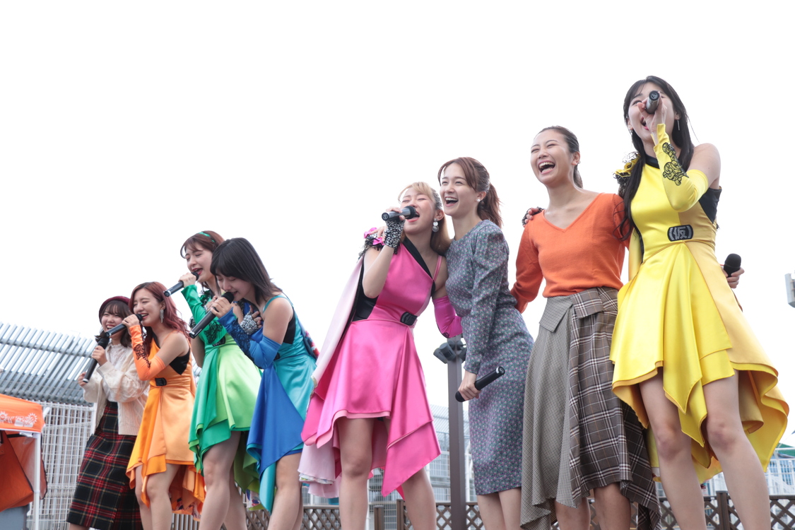 「愛愛ファイヤー!!／私達（with friend）」リリースイベントより