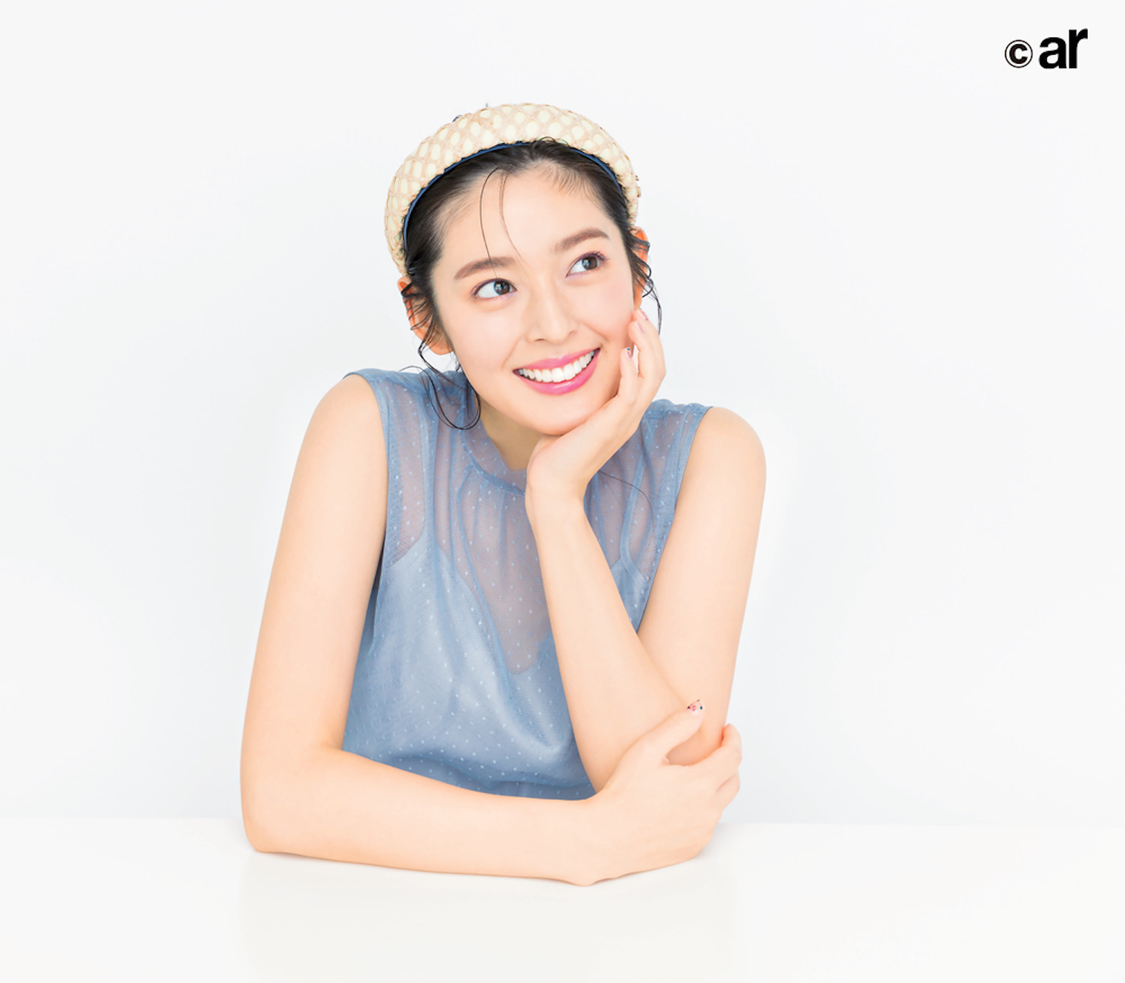 矢作穂香／『ar』8月号より