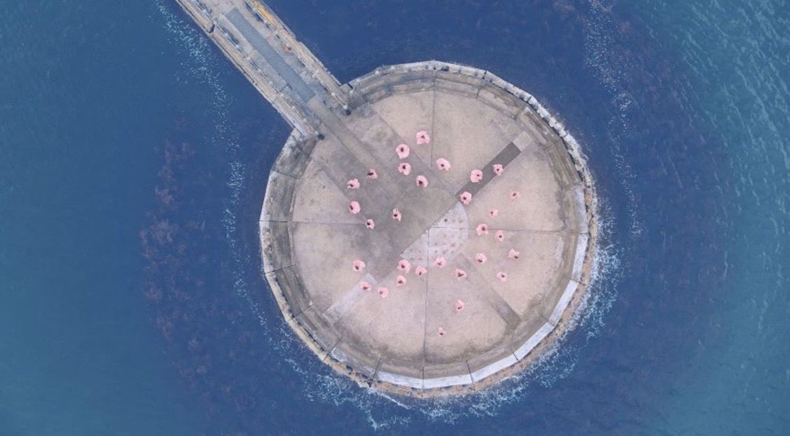 NGT48「シャーベットピンク」MVより　©Flora