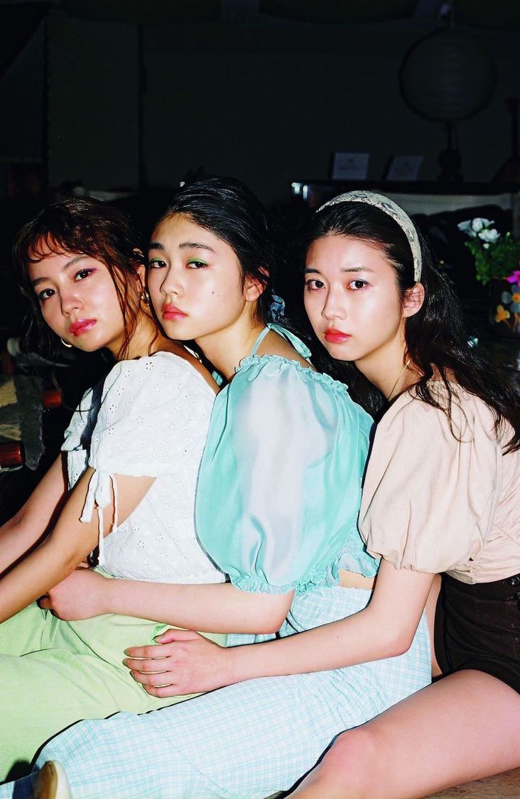 『bis』8月号より