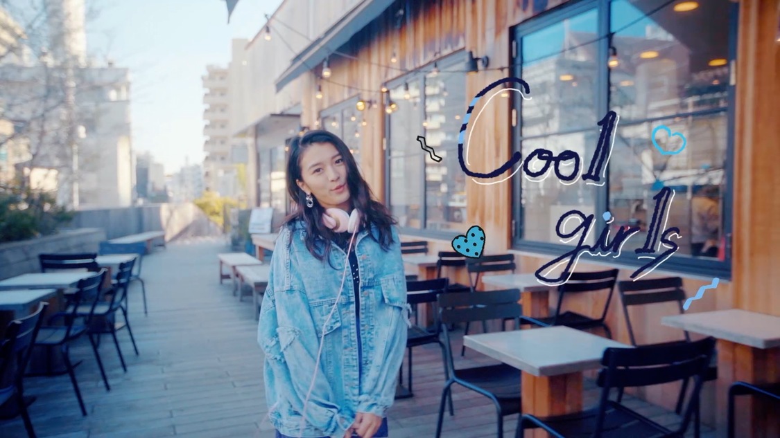 「Hey, Girls!」MVより