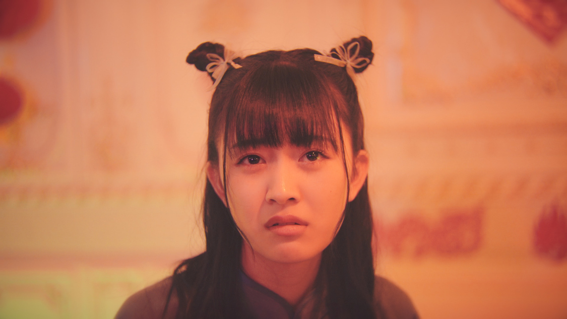 シングル「irony」MVより