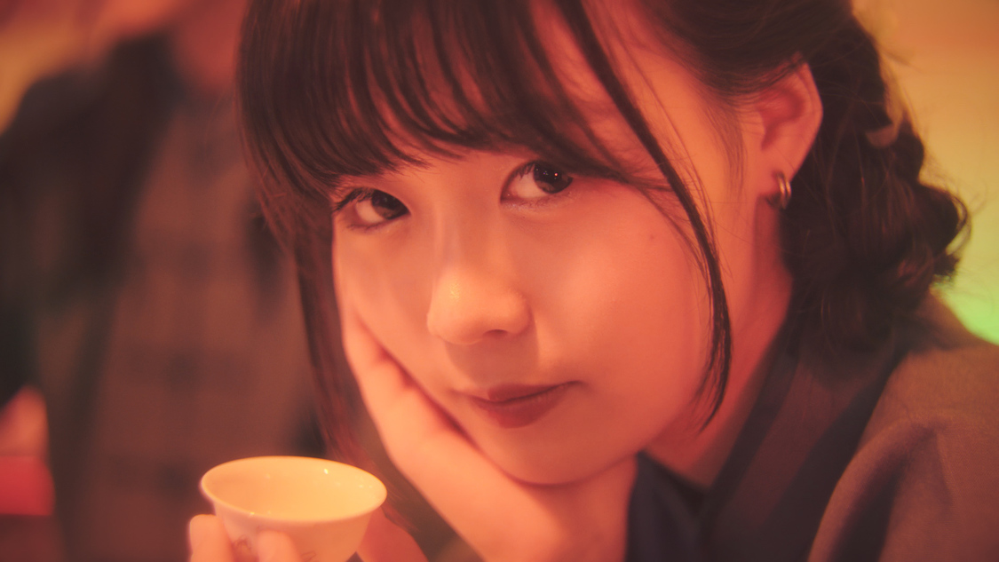 シングル「irony」MVより