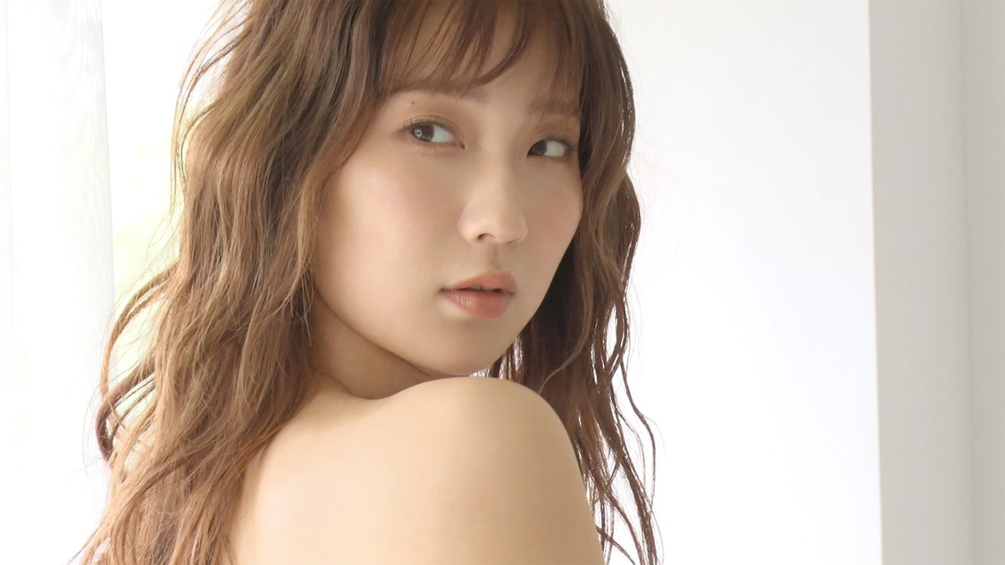 ファーストサマーウイカ『エアリーソフトブラ』メイキング写真