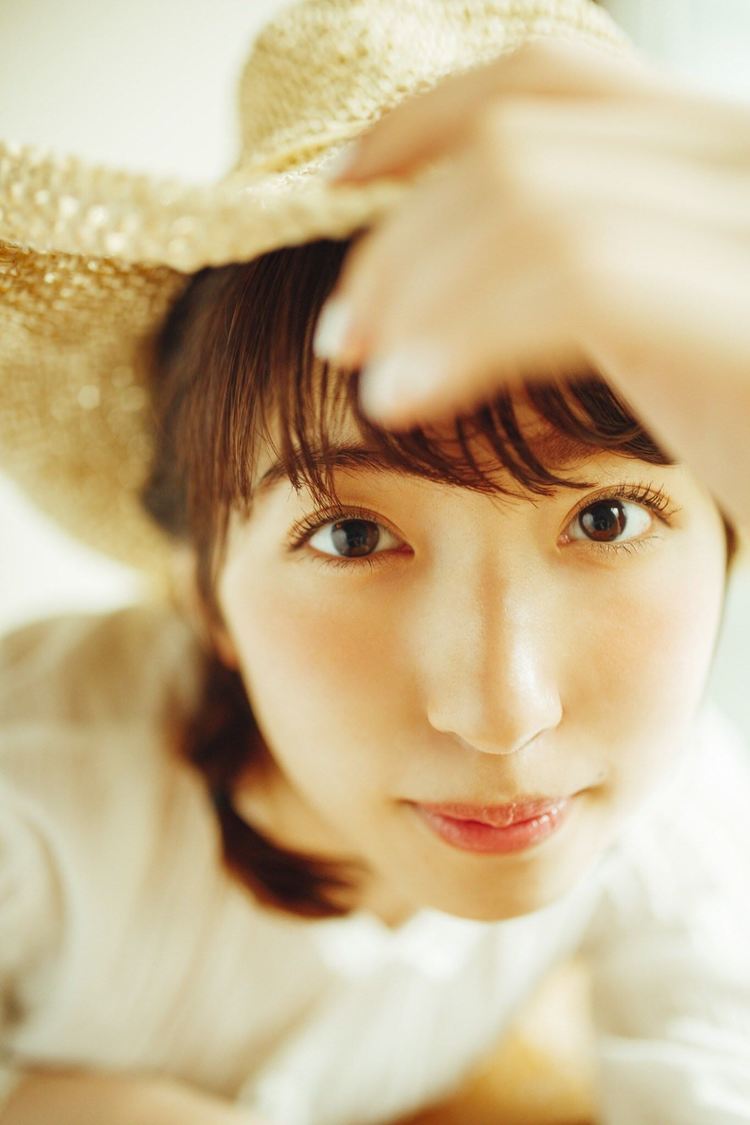 日比美思『みことの写真展 SUMMER』先行公開カット