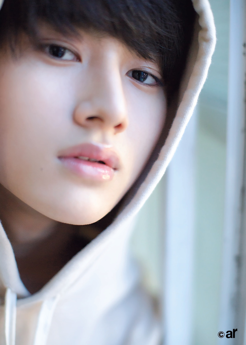 藤岡真威人『ar9月号』（主婦と生活社）より