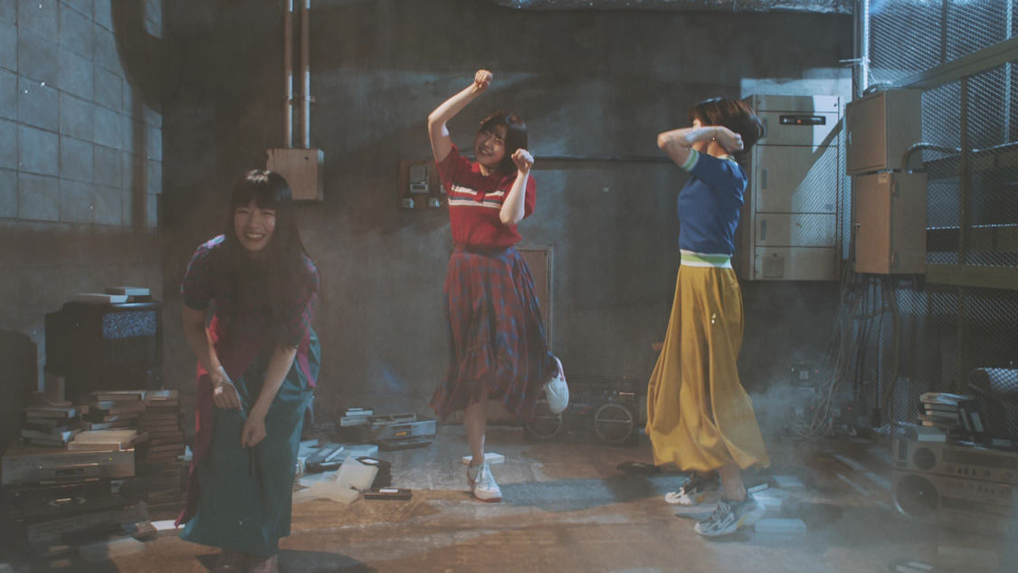 MIC RAW RUGA(laboratory)「dog kawaii」MVより