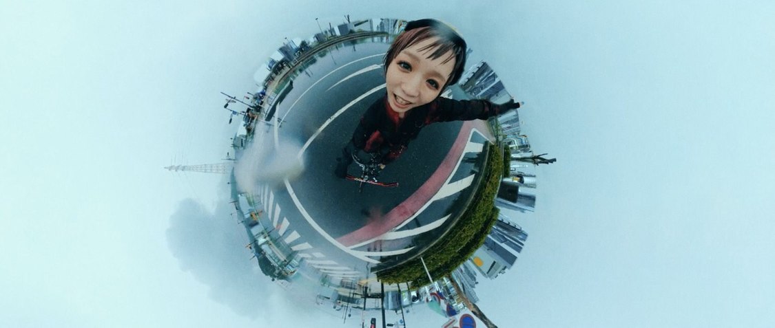 BiSH「スーパーヒーローミュージック」MVより