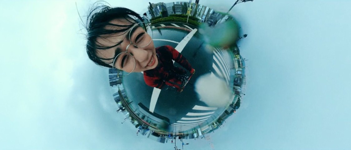 BiSH「スーパーヒーローミュージック」MVより