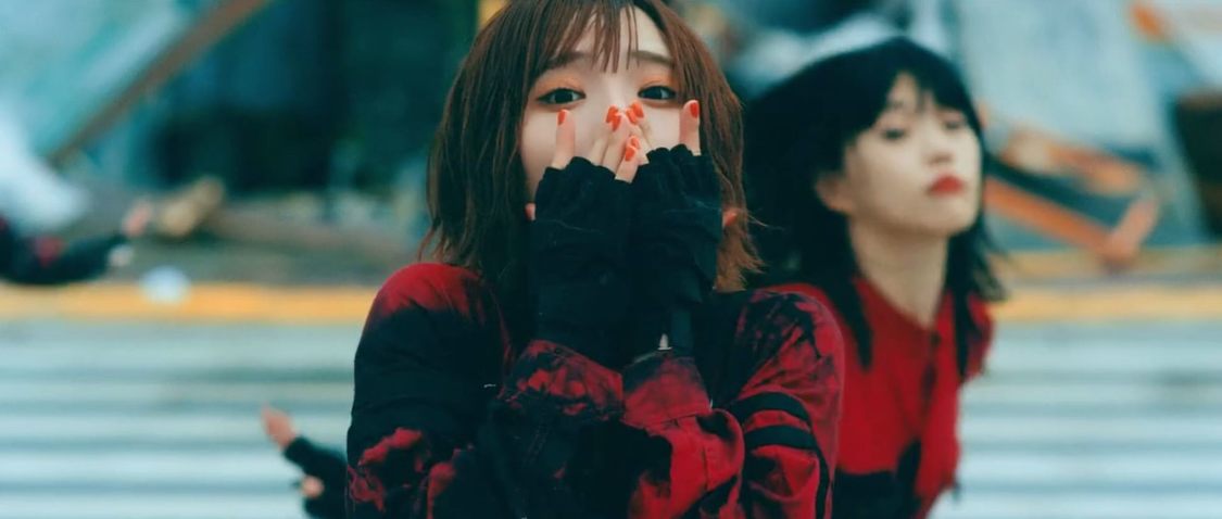 BiSH「スーパーヒーローミュージック」MVより