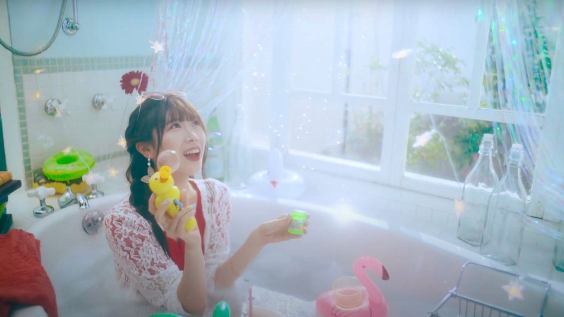 「ドキドキLOVE」MVより