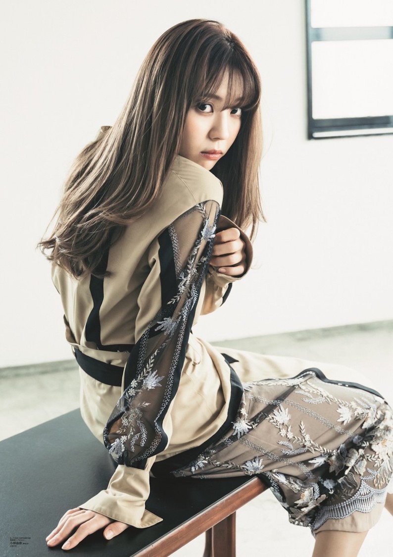 『B.L.T.2020年10月号』別冊付録：両面超ビッグポスター【裏：小林由依（欅坂46）】