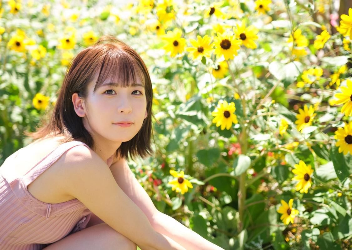 中川珠里 1stソロ写真集『夏と私』より