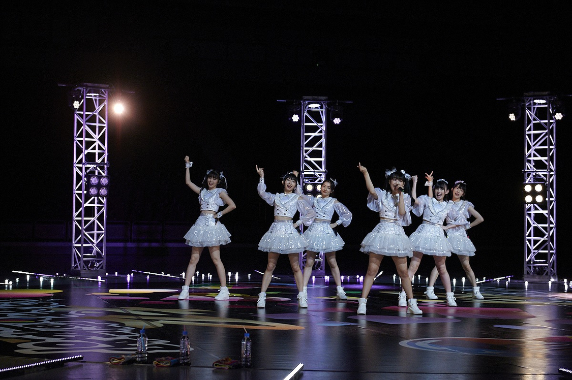 ＜よ～し！それなら！さいたまスーパーアリーナのセンターから、私たち超ときめき♡宣伝部です！＞