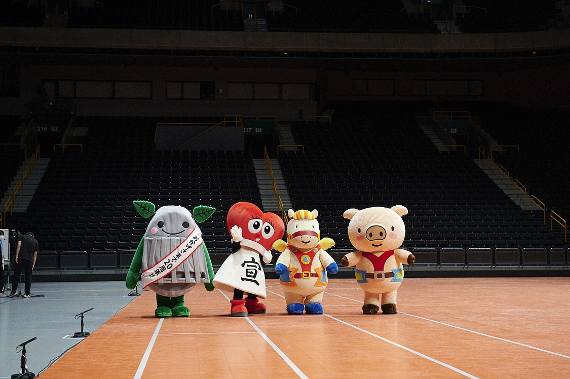 ＜よ～し！それなら！さいたまスーパーアリーナのセンターから、私たち超ときめき♡宣伝部です！＞