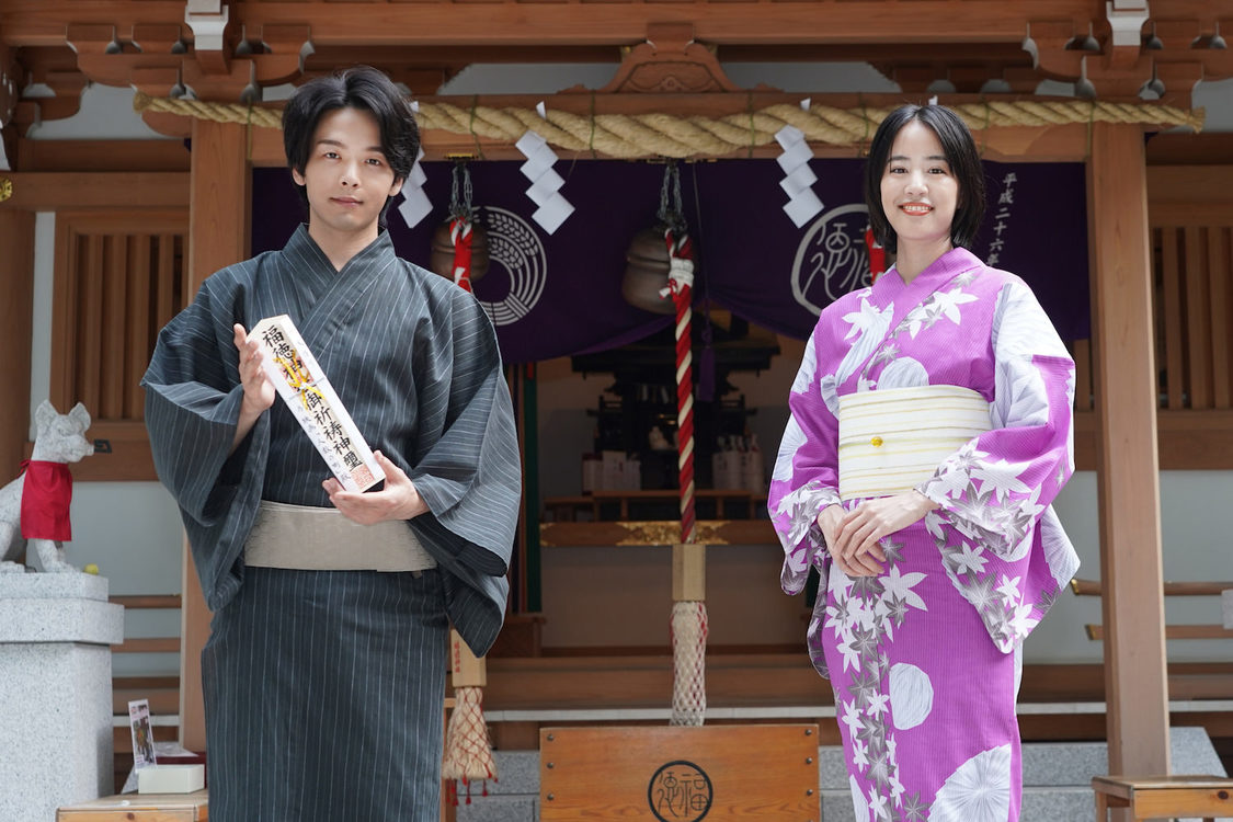 映画『人数の町』大当たり祈願｜日本橋福徳神社（2020年8月24日）（(c)2020「人数の町」製作委員会）