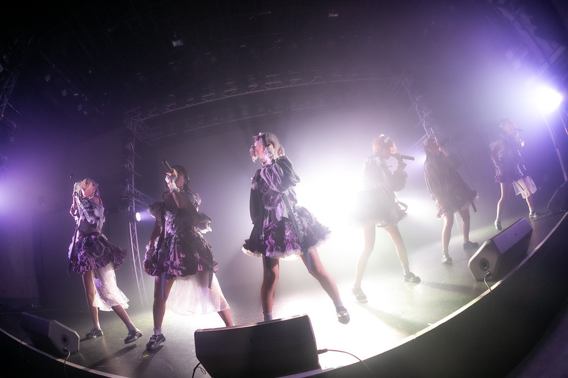 MAD VIOLETE　4グループデビューライブ＜Verse Jet City＞より