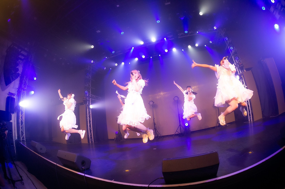 透明なトビラ。　4グループデビューライブ＜Verse Jet City＞より