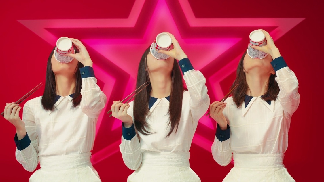 乃木坂46　©乃木坂46LLC