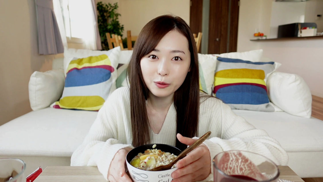 『福原遥とふくはらはるか』モーニングルーティン動画より