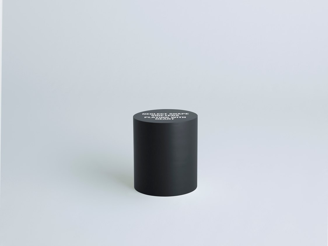 TSUTSU STOOL 450 Limited Black