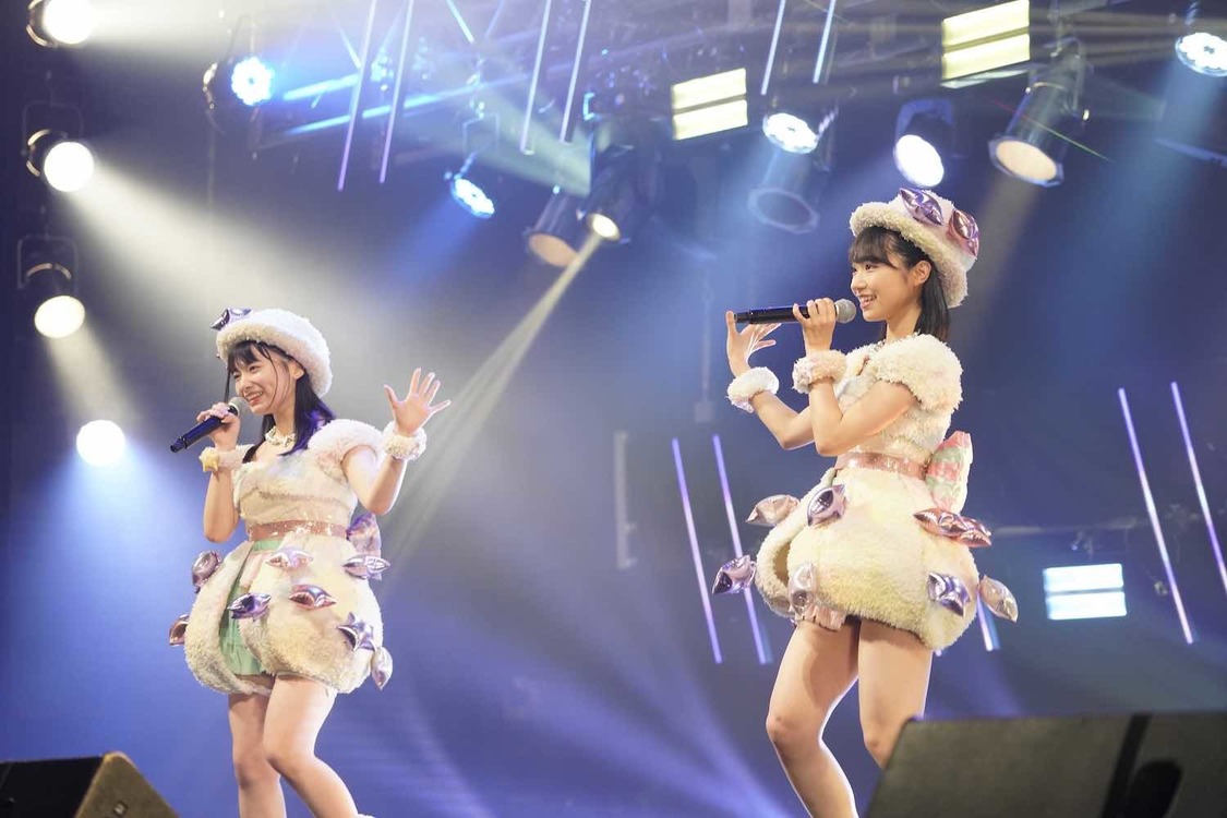 IxR＜IxR Reality Reality Smile＞1部　ⒸAKB48