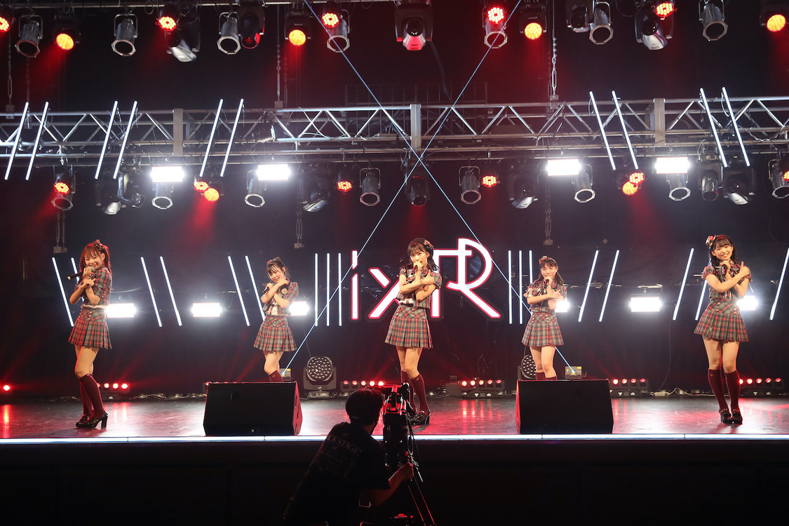IxR＜IxR Reality Reality Smile＞2部　ⒸAKB48