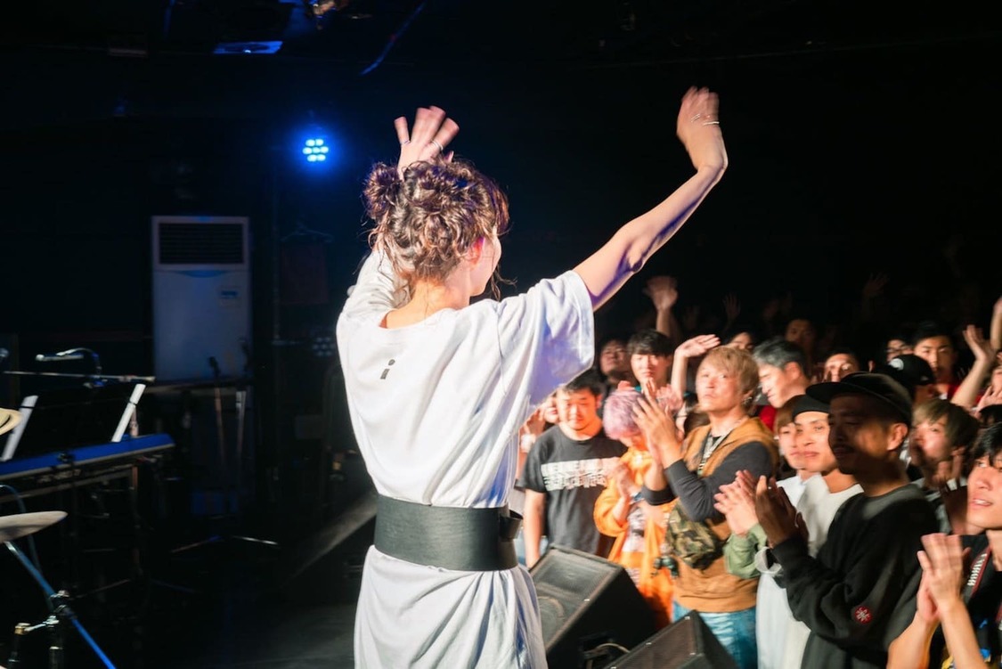 アヤ・エイトプリンス ライブ写真