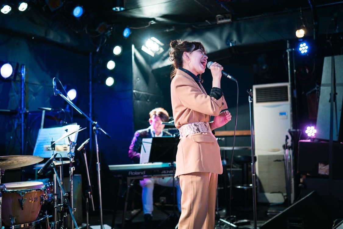 アヤ・エイトプリンス ライブ写真