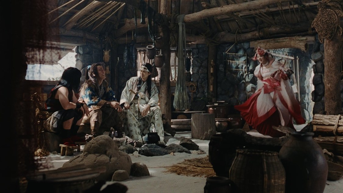 『au PAY×ユニクロ』新CM「英雄T」篇より