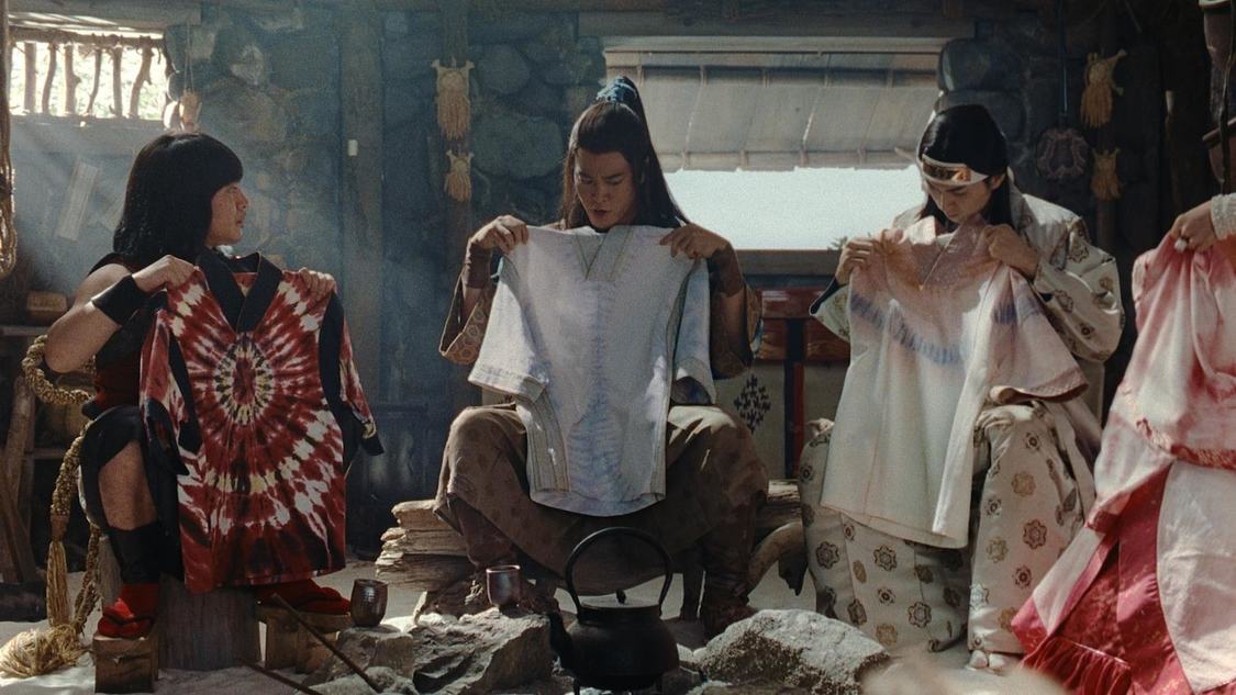 『au PAY×ユニクロ』新CM「英雄T」篇より