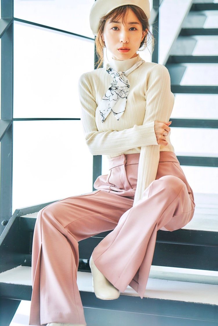 田中みな実　『Dual Duality Double W』より