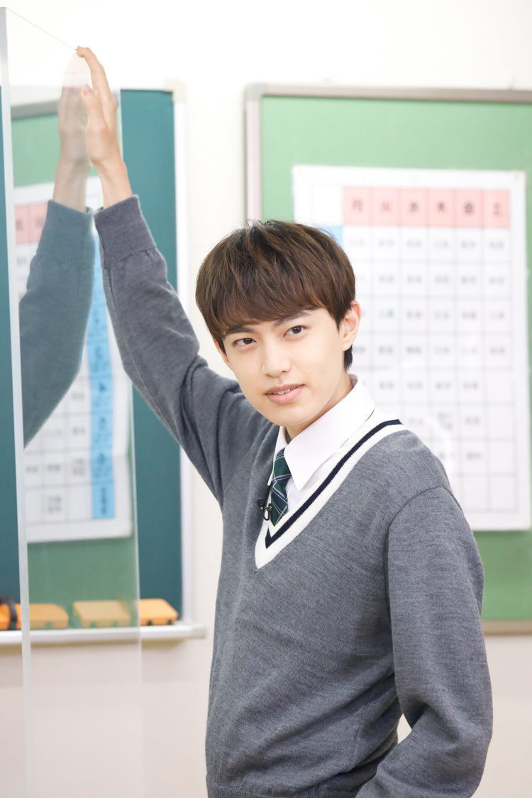 上村海成　©2020映画「鬼ガール！！」製作委員会