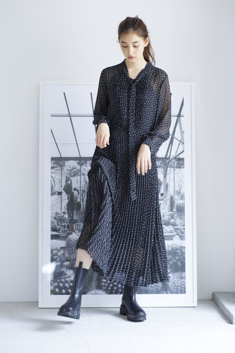 『SNIDEL』2020 Autumnコレクション