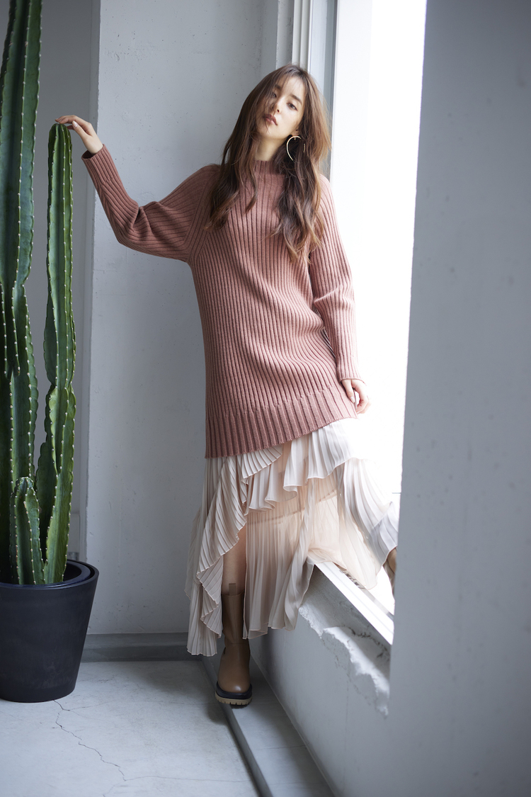 『SNIDEL』2020 Autumnコレクション