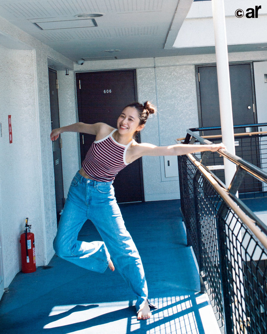 堀田真由／『ar10月号』より