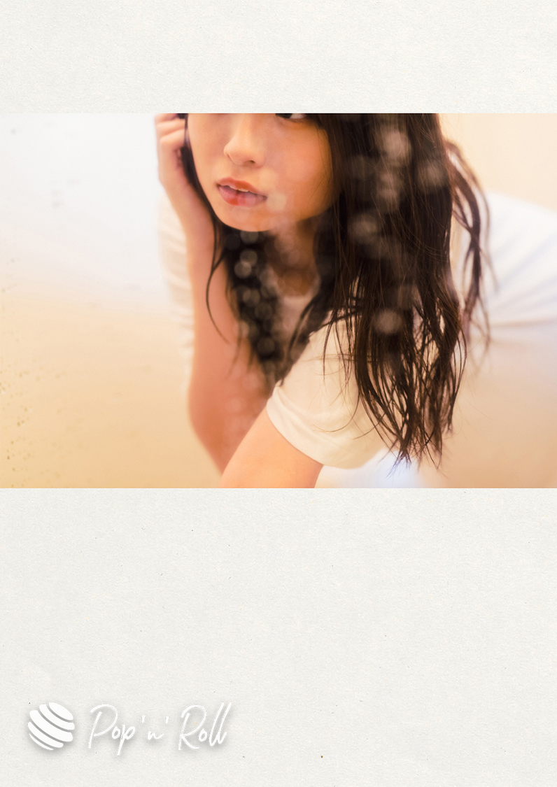 西葉瑞希デジタル写真集『ボヘミアンな彼女』より