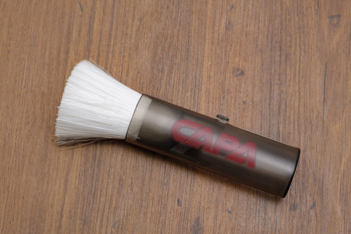 特別付録 携帯用静電吸着カメラブラシ