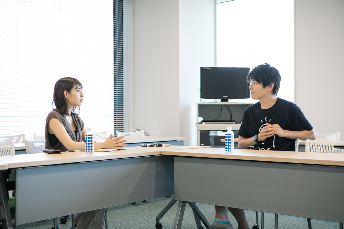 沖口優奈（マジカル・パンチライン）、菊竹龍（TIF総合プロデューサー）