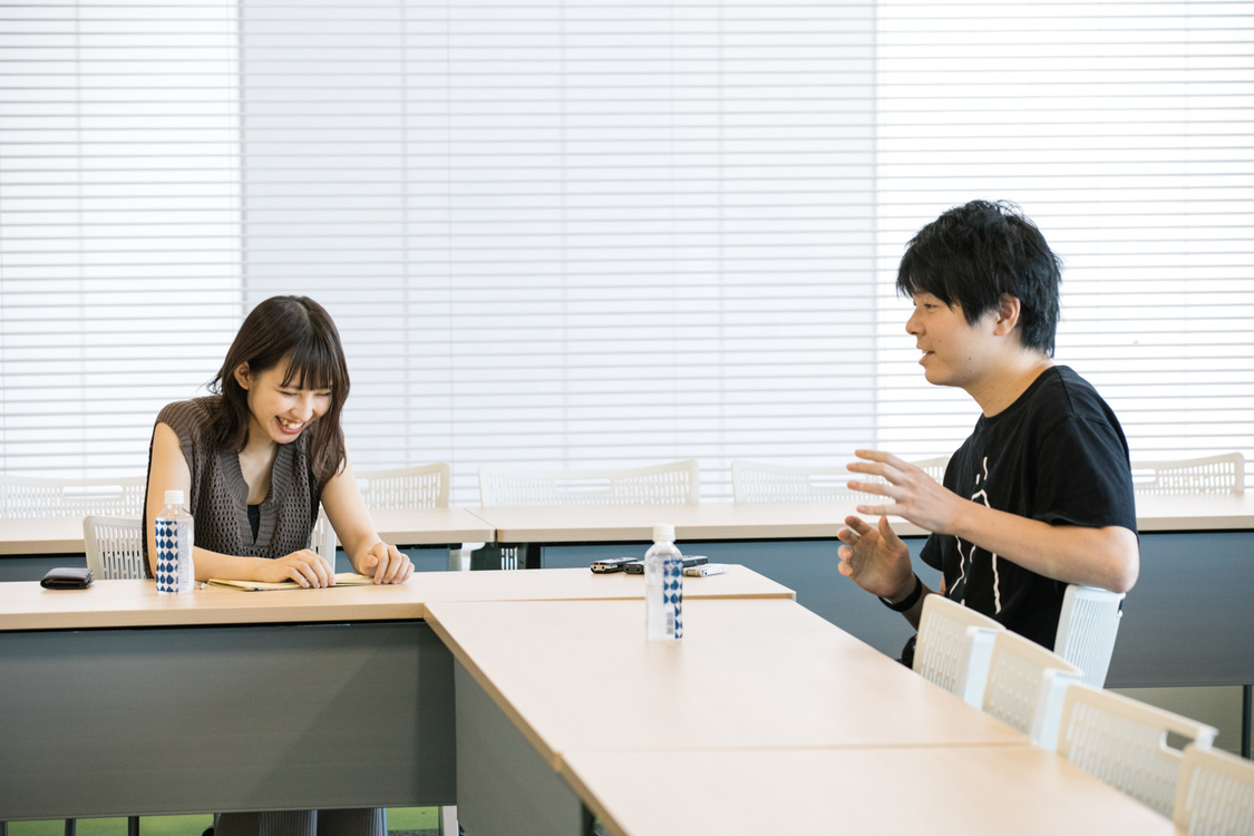 沖口優奈（マジカル・パンチライン）、菊竹龍（TIF総合プロデューサー）