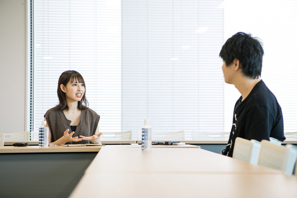 沖口優奈（マジカル・パンチライン）、菊竹龍（TIF総合プロデューサー）