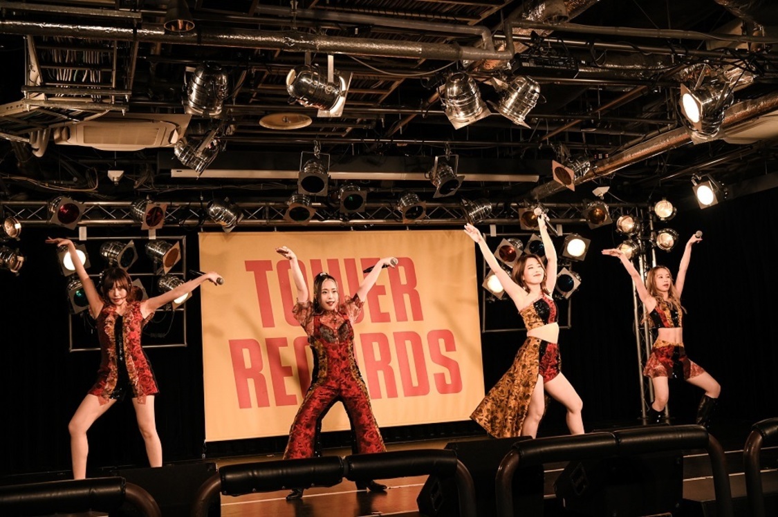 Photo by Yusuke Satou