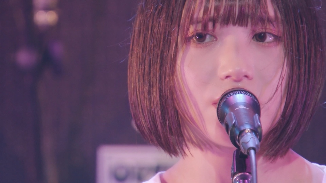 「浪漫」ライブ映像より