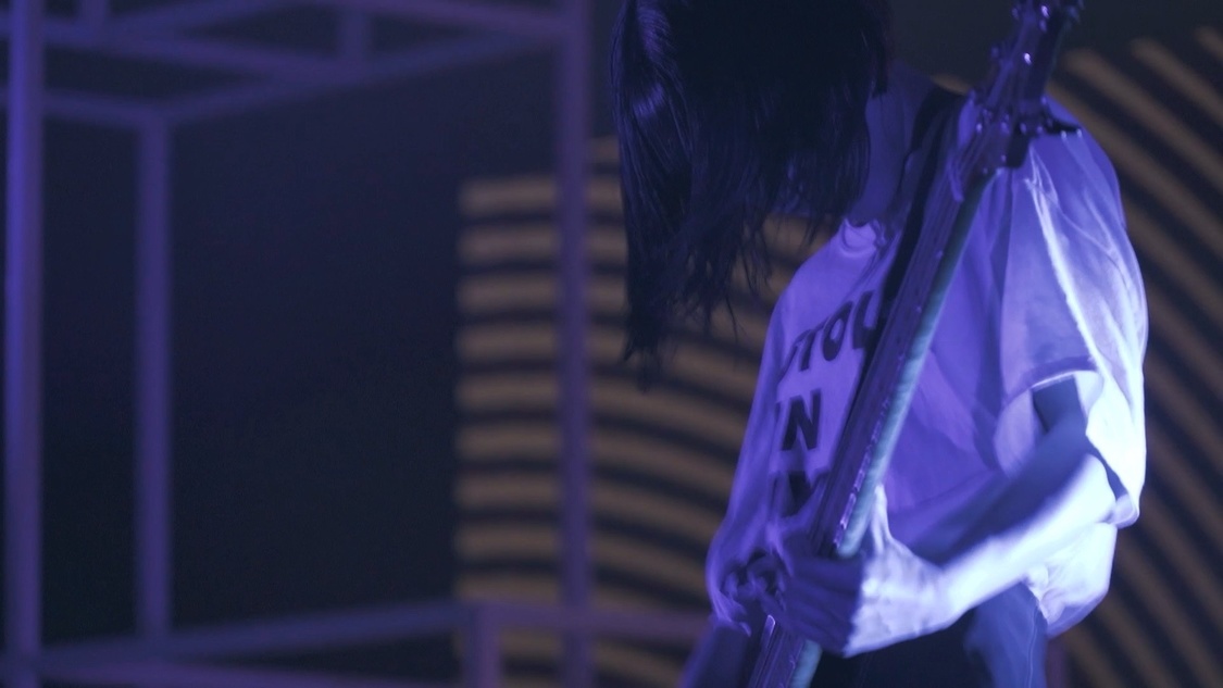 「浪漫」ライブ映像より