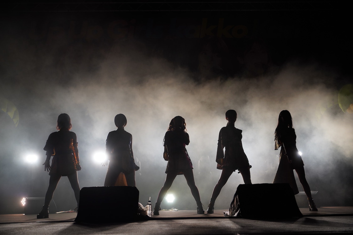 アップアップガールズ（仮）＜アップアップガールズ（仮） ENDLESS SUMMER in 日比谷野音＞｜東京・日比谷野外大音楽堂（2020年9月26日）