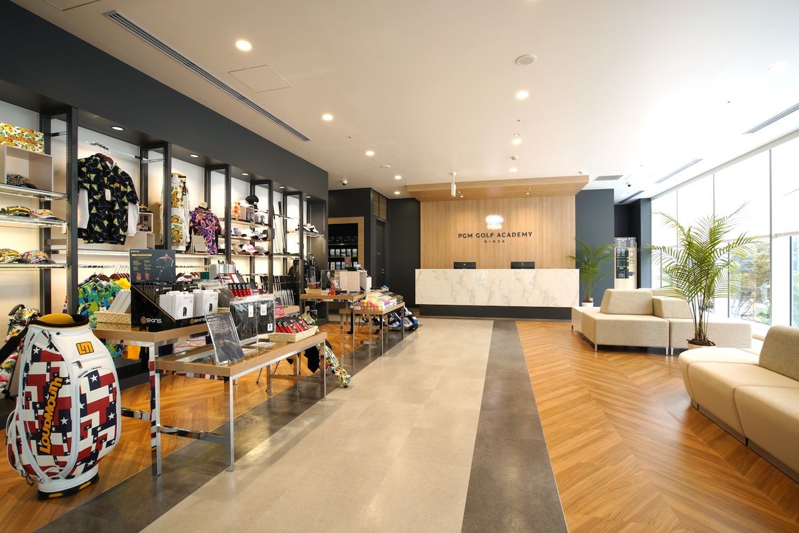 受付・プロショップ