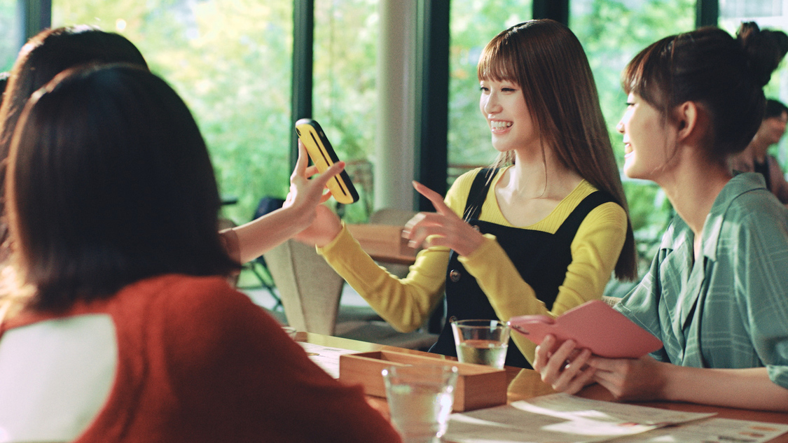 「『17LIVE』ライブなパパ篇」より