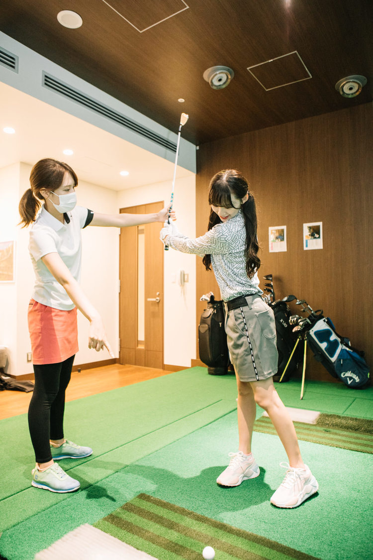 音嶋莉沙（＝LOVE）｜PGMゴルフアカデミー銀座