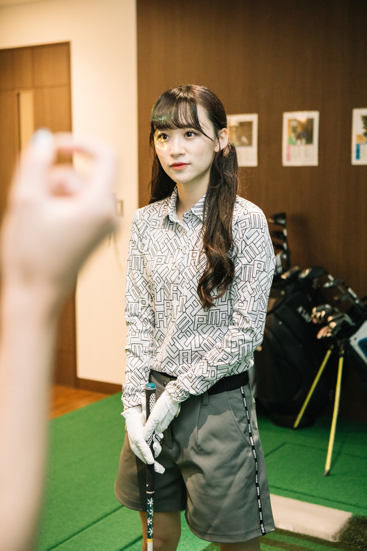 市川プロの話を真剣に聞く音嶋