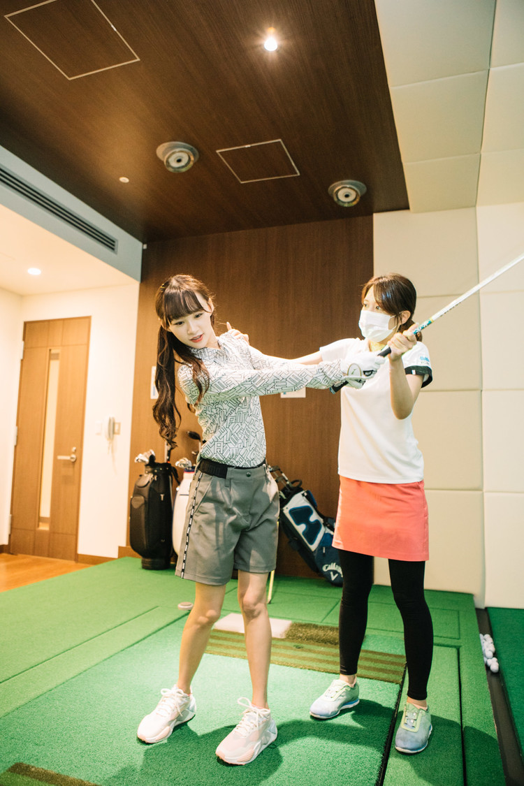 フォームを確認してもらいながらショット